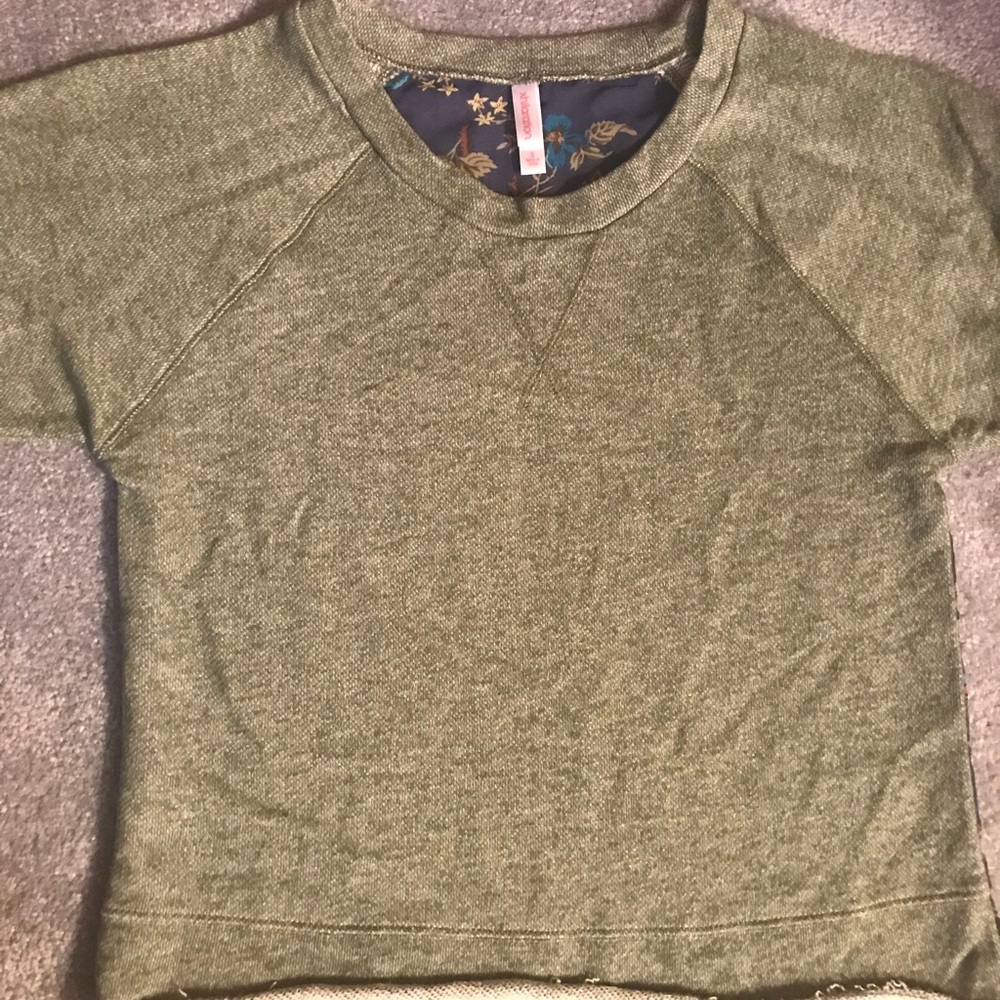 Short sleeve sweatshirt